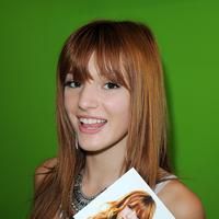 Bella Thorne hosts the Grand Opening of YoBlendz | Picture 66725